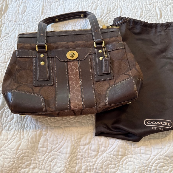 Coach Handbags - Coach purse